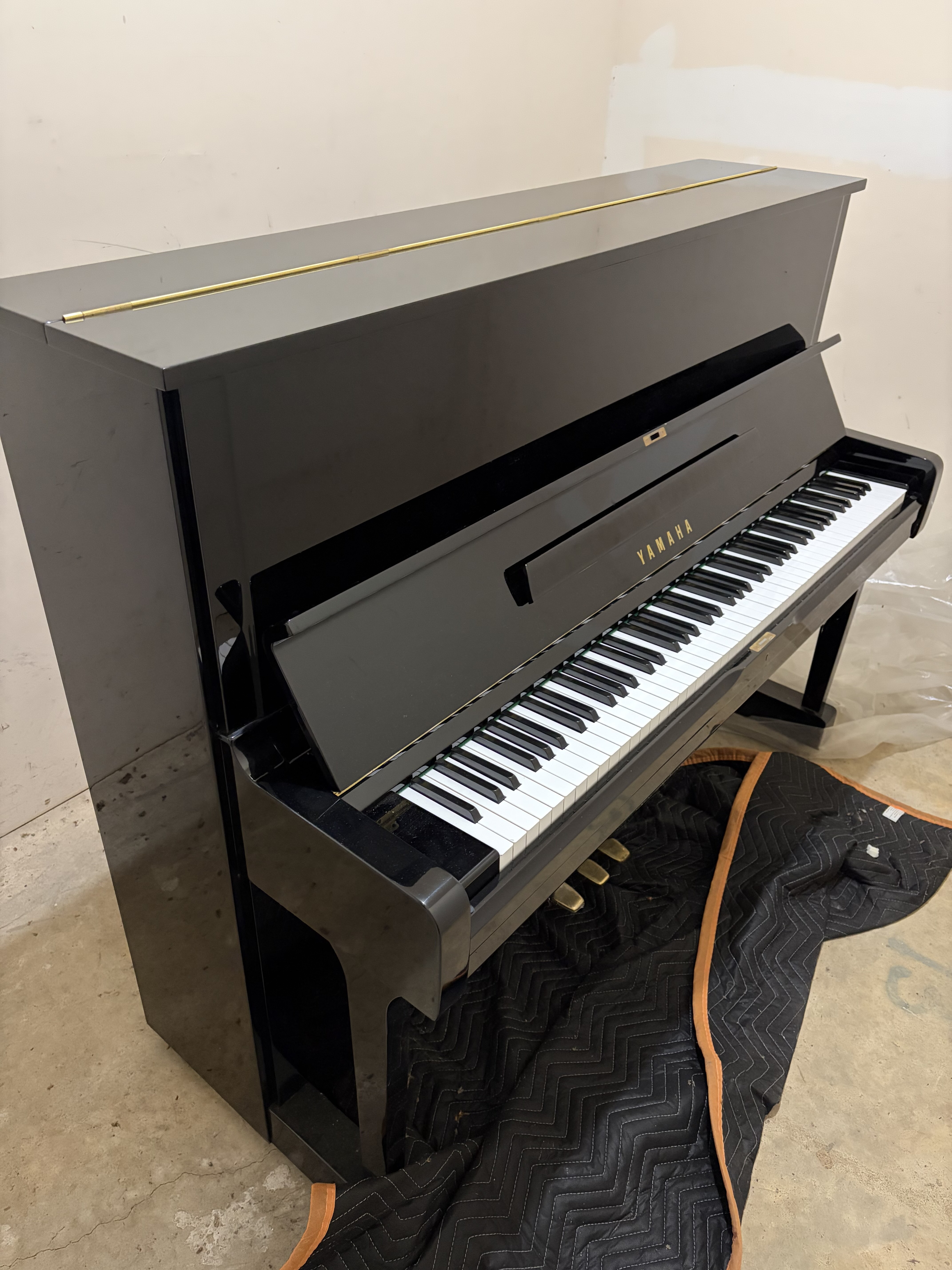 Yamaha U1