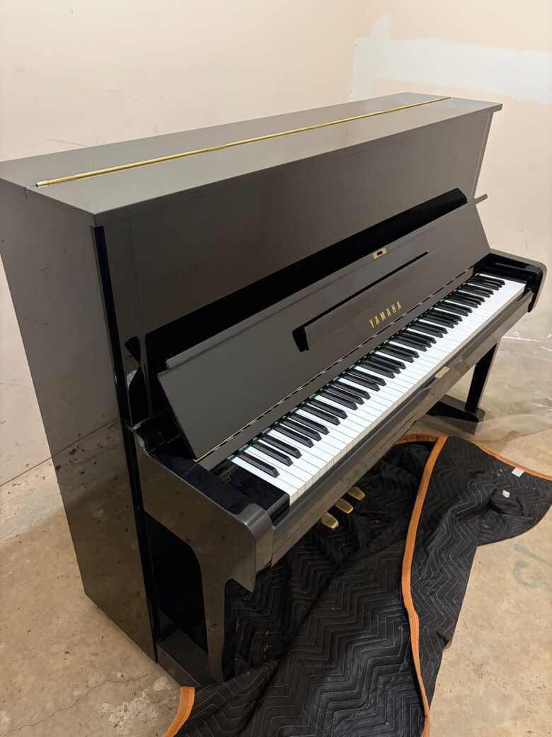 Yamaha U1