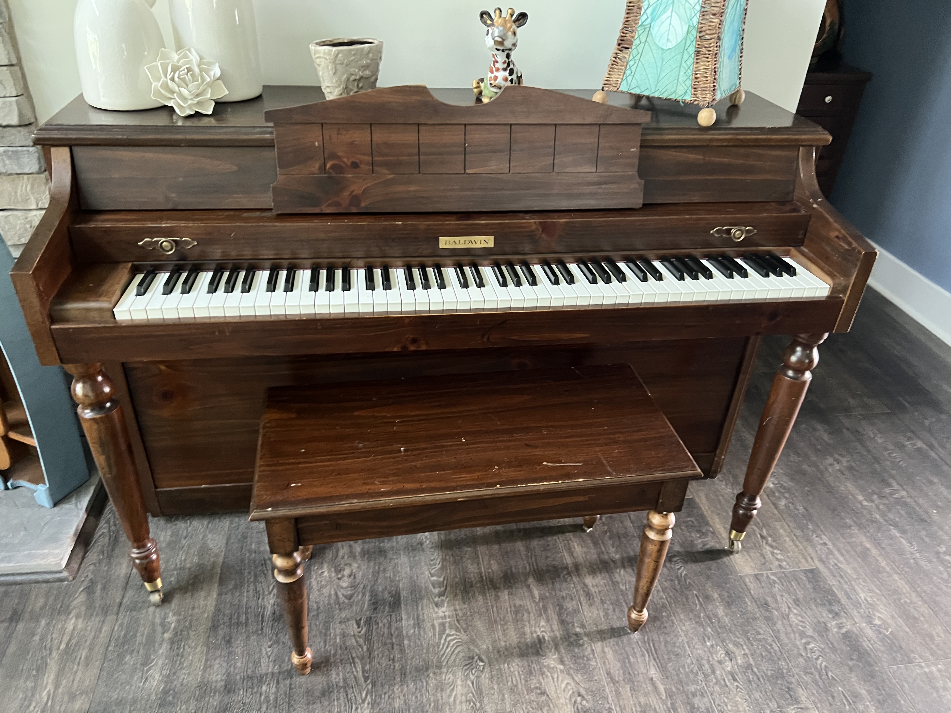 Baldwin upright