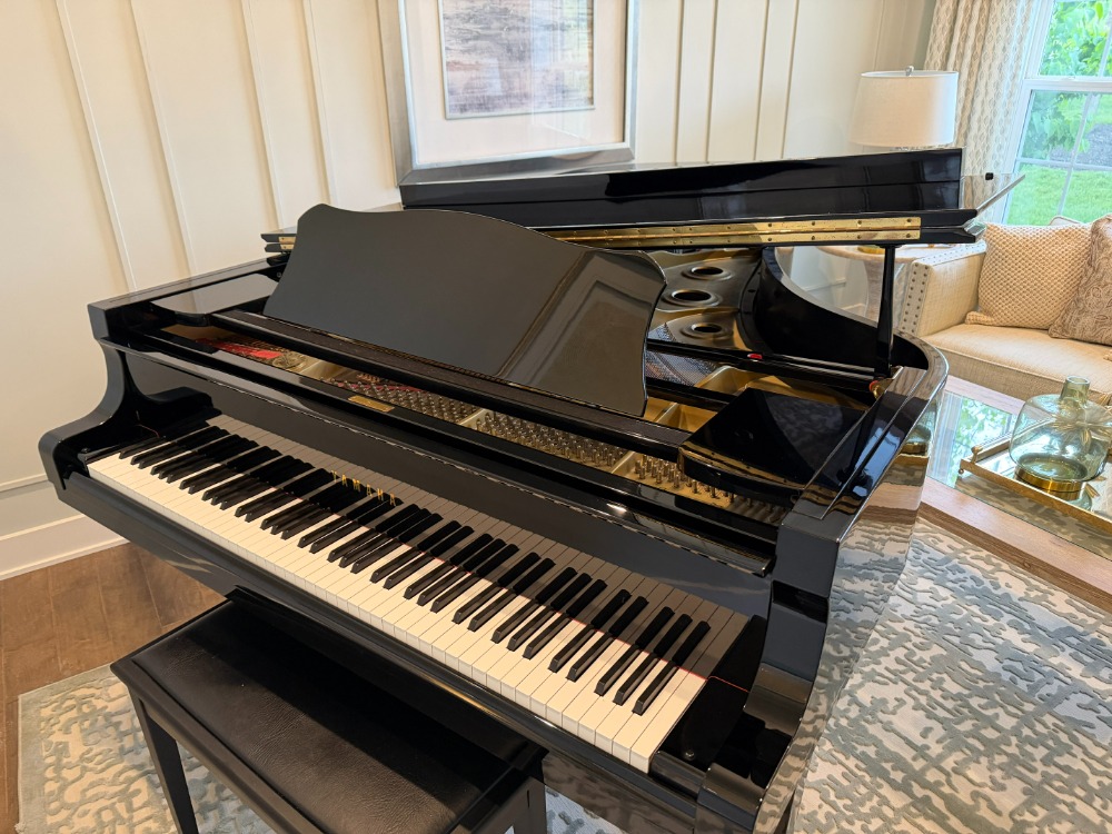 Yamaha C7 Grand Piano 