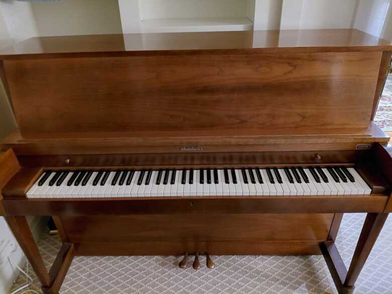 Well maintained, very good condition Baldwin studio piano