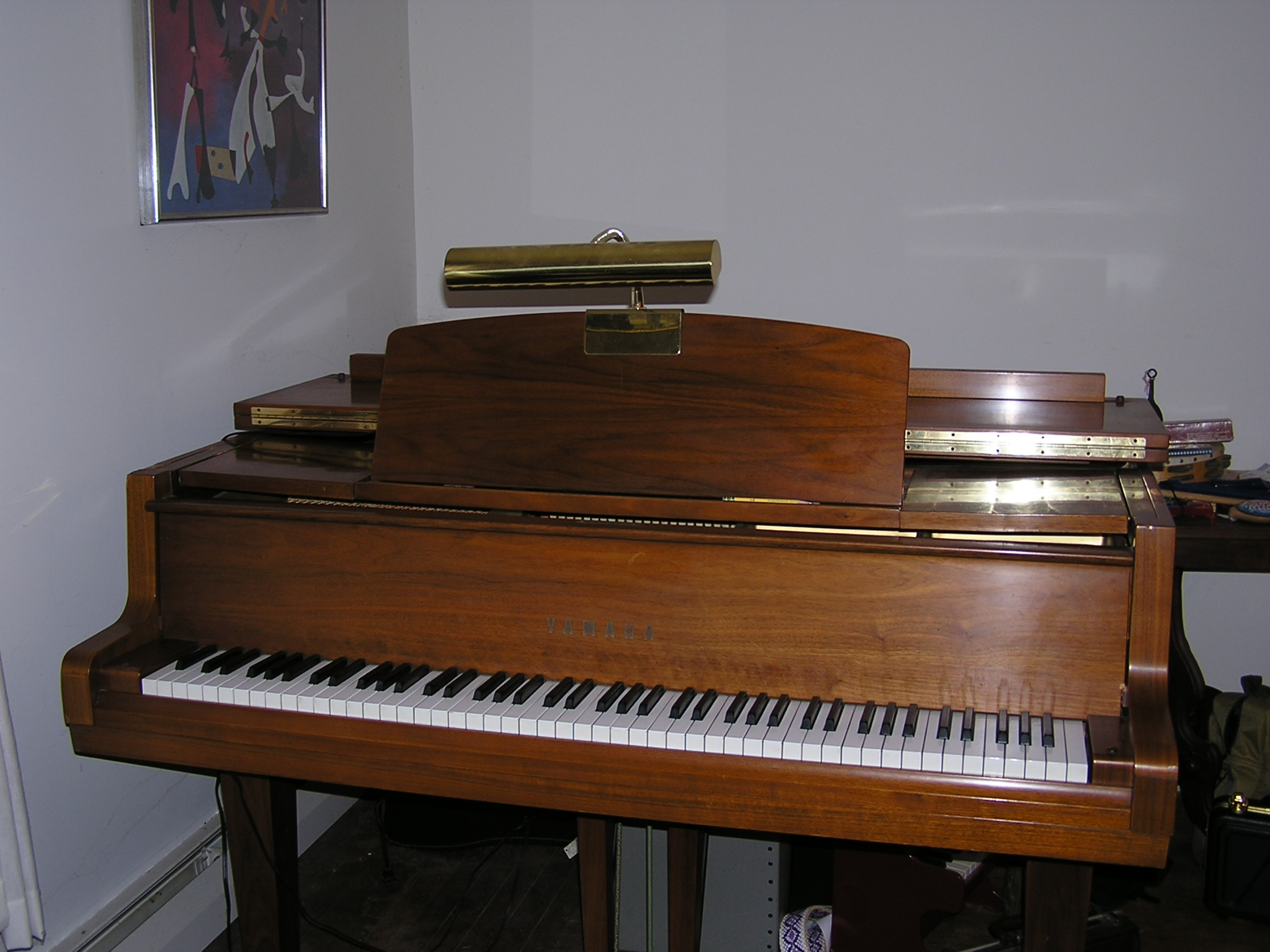 1971 Yamaha G1 - Sweet Sound