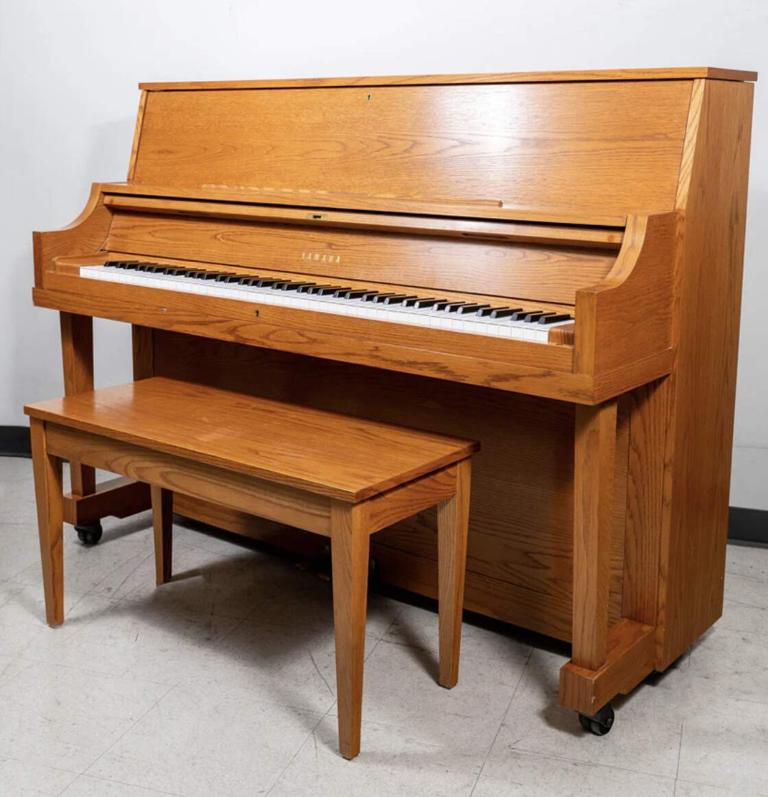 Yamaha P22 Upright Piano - Warm Tone, Excellent Condition