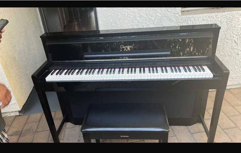 Yamaha Clavinova