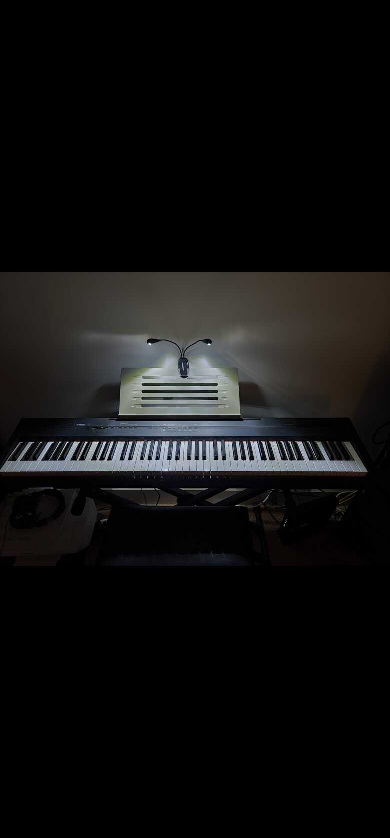 Yamaha P-105 Full Bundle Package