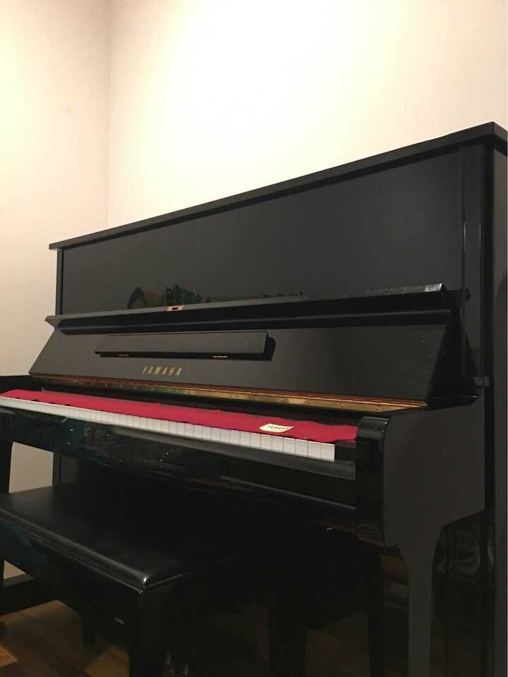 Yamaha U1 upright piano from Japan