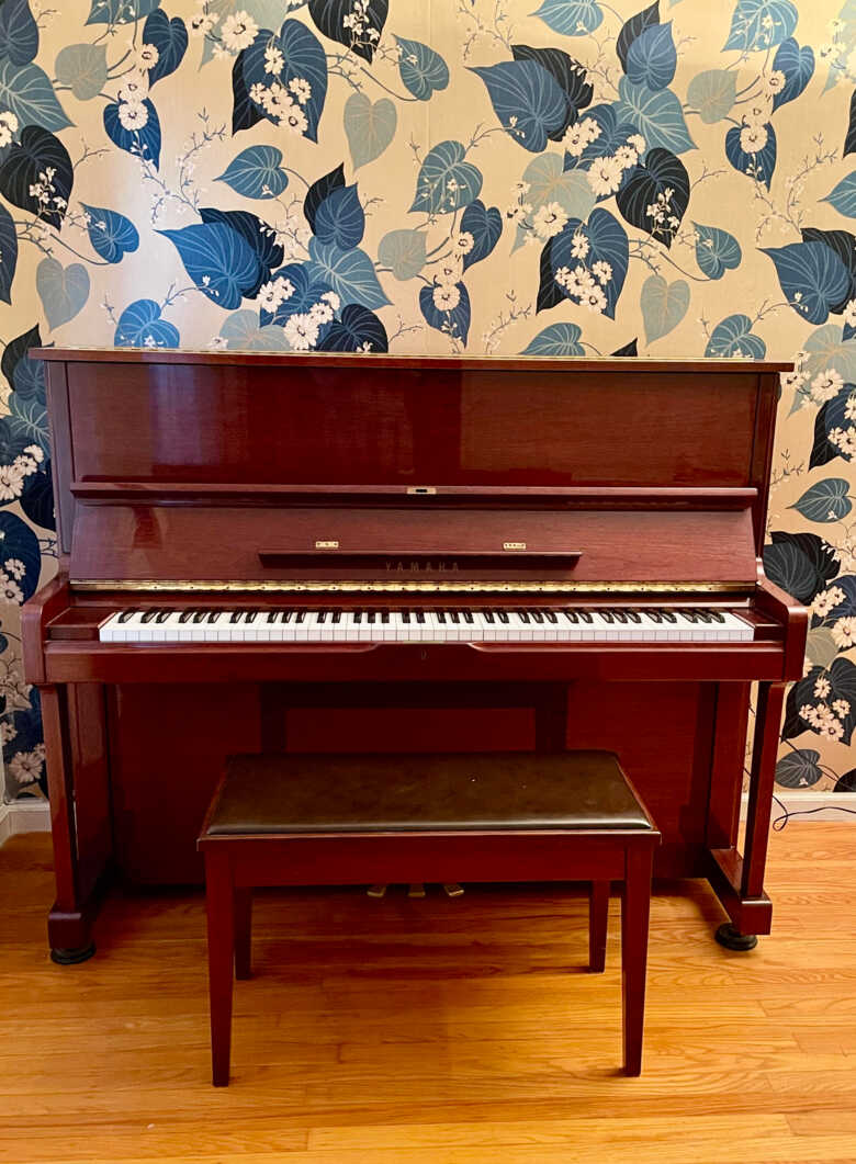 Yamaha Upright U1E piano 