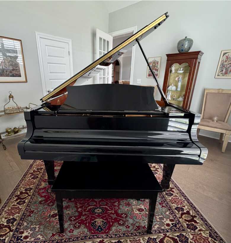 Japanese built Kawai RX-2 Grand piano 5’ 8” Ebony