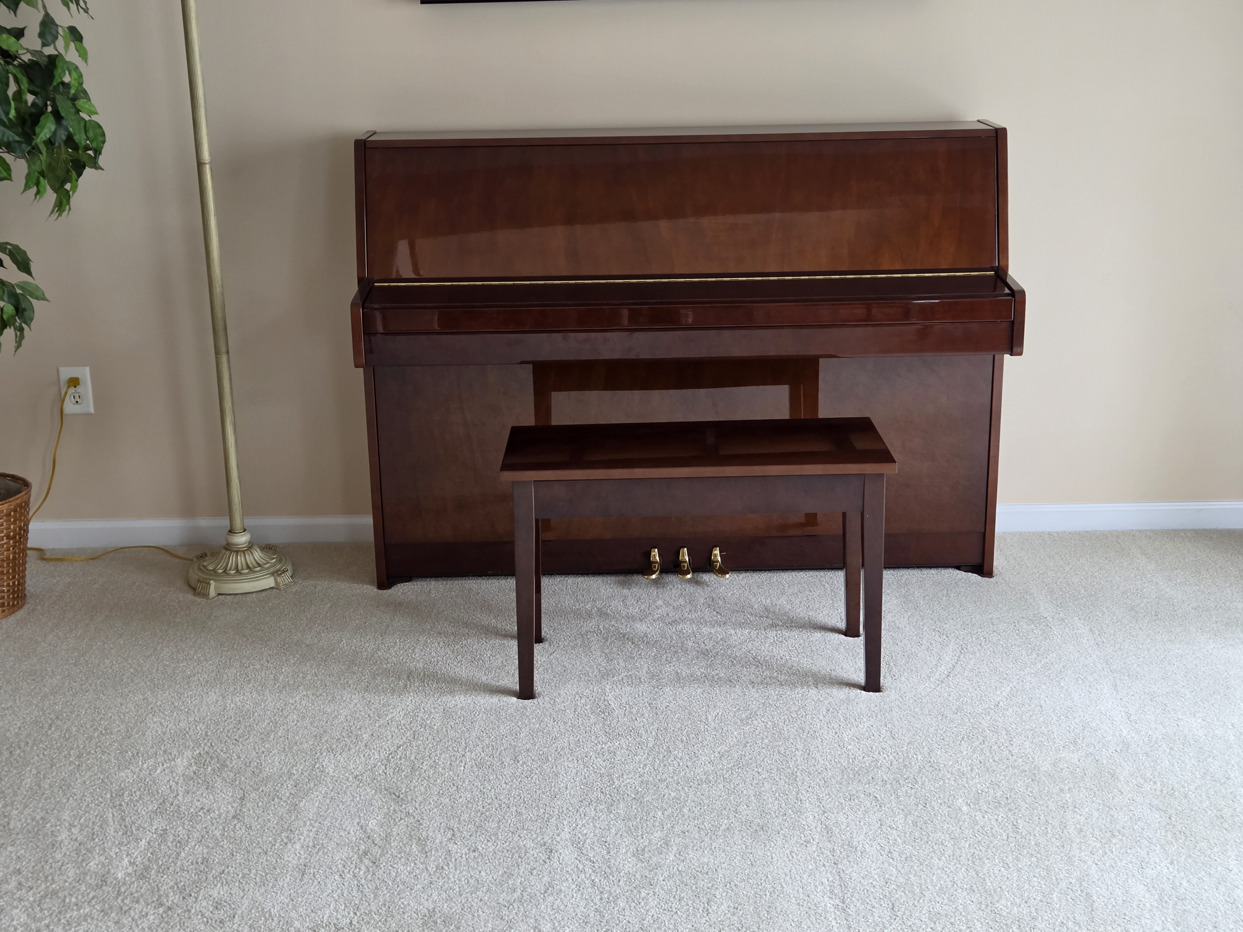 Kawai upright high gloss piano with bench