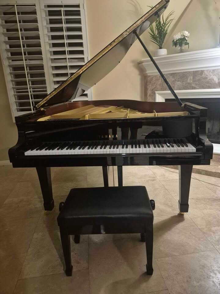 Yamaha C3, Excellent Condition