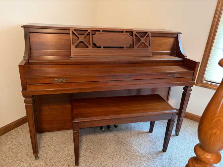 This piano has been kept in tune.