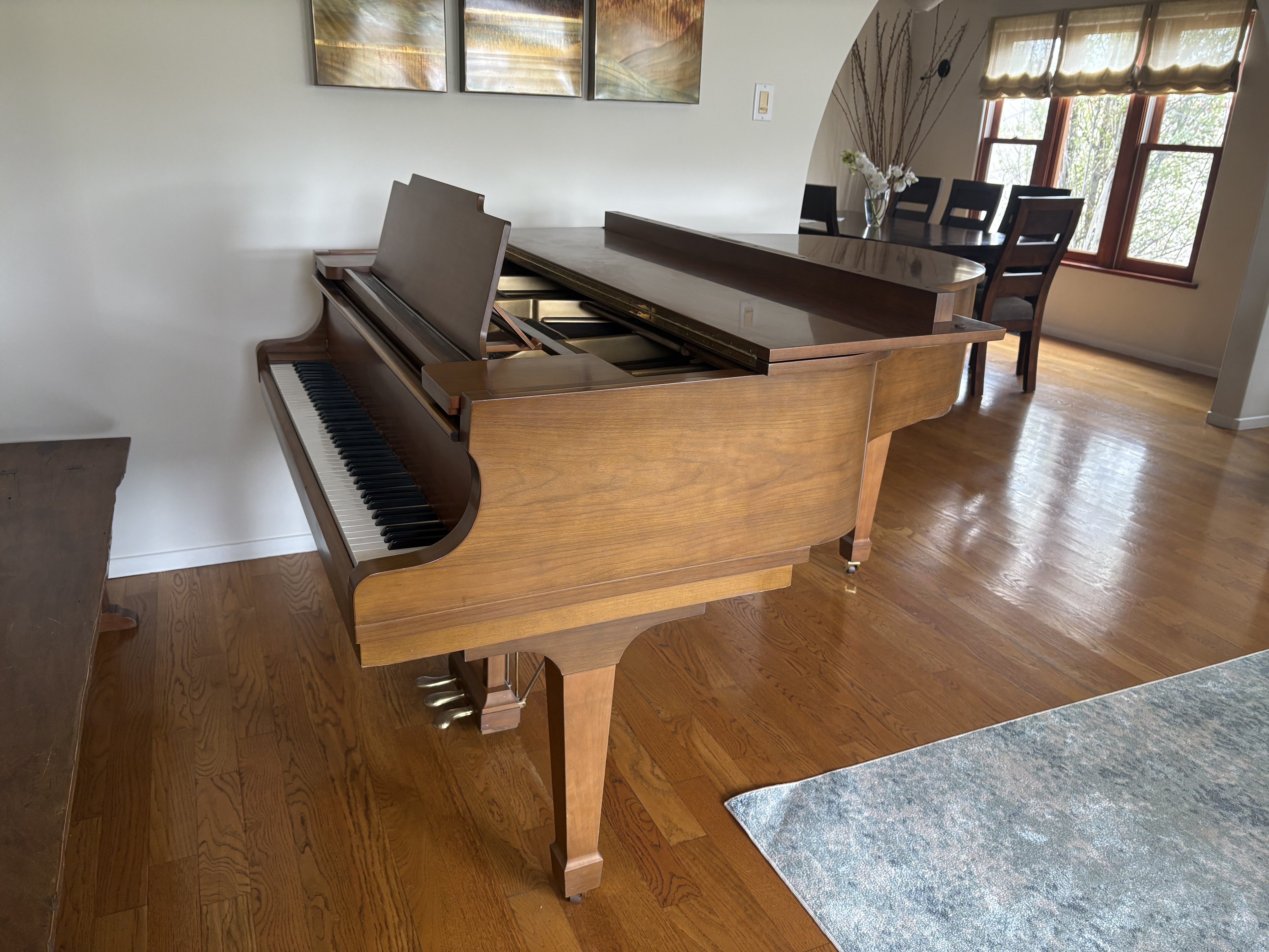 Beautiful Kawai KG-3. 