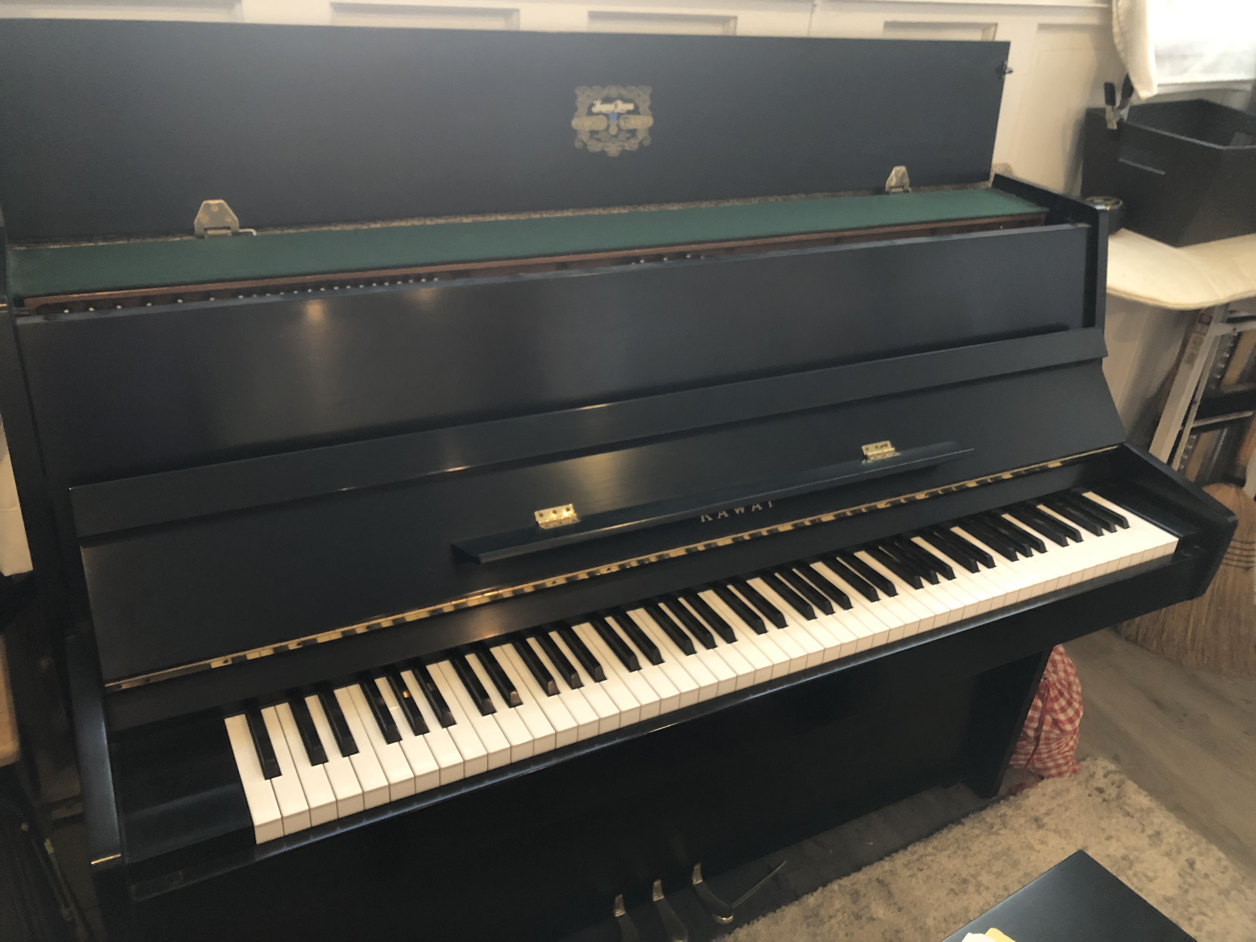 1985 Kawai CX-4 Upright in Excellent Condition