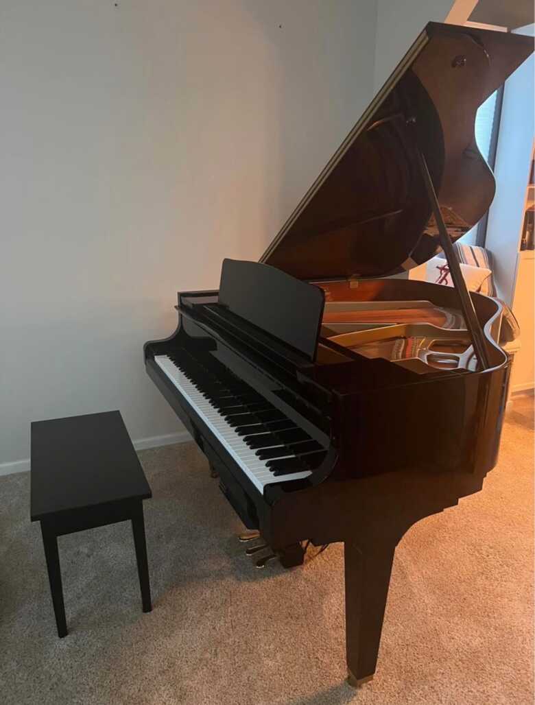 K. KAWAI GM10 Baby Grand Piano w/piano disc player