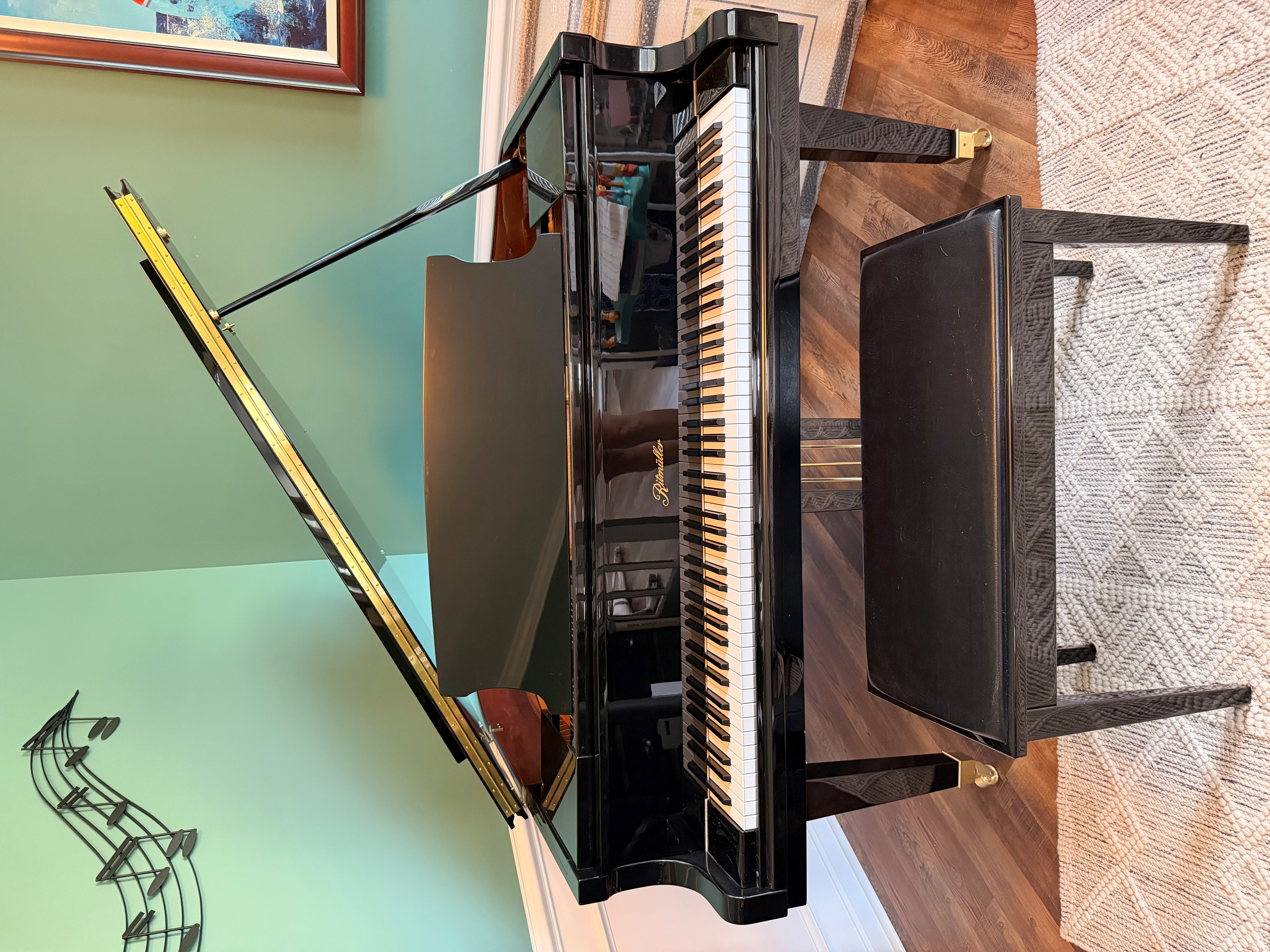 Lightly used Grand Piano - Excellent Condition