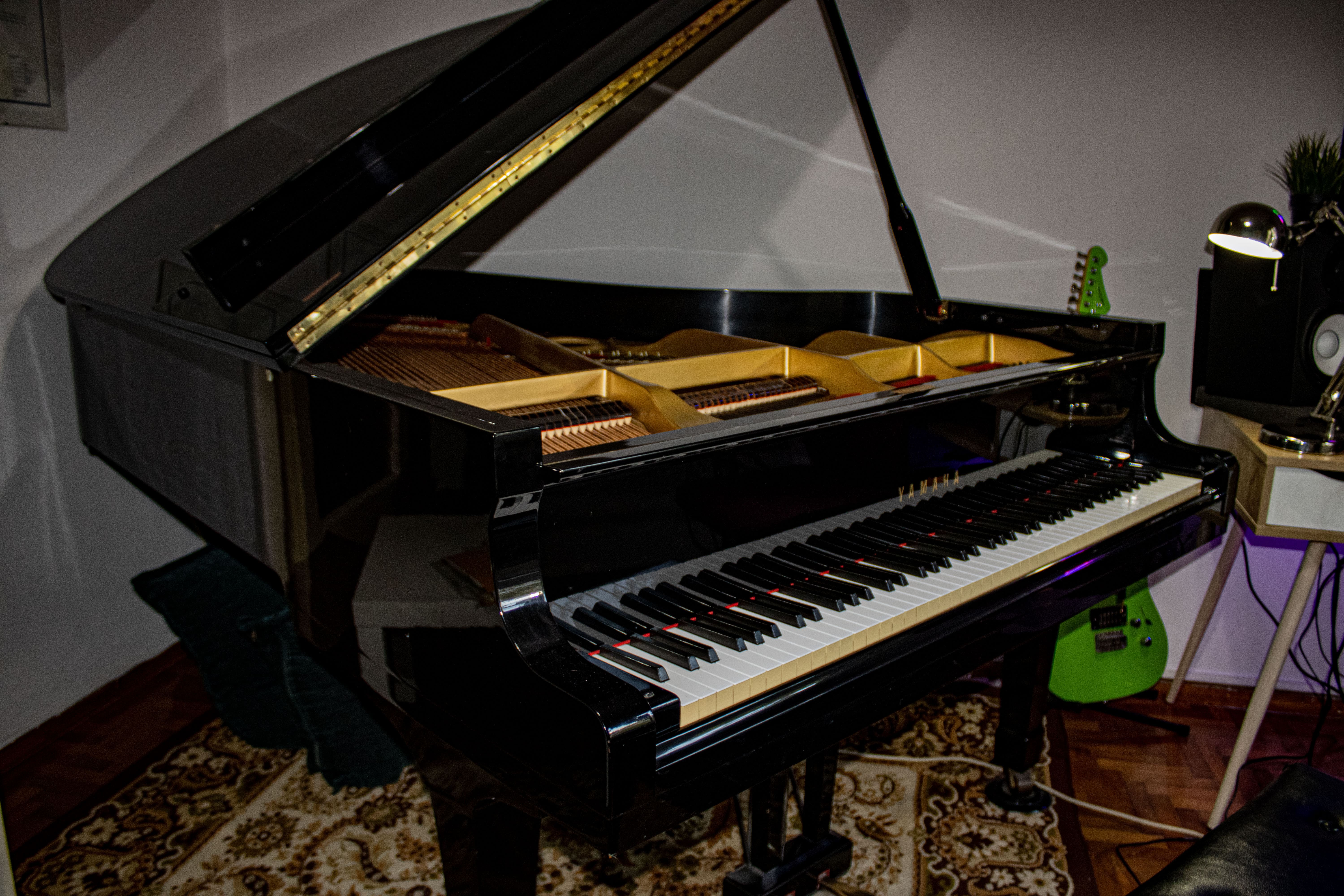 For Sale: Yamaha G5 Grand Piano