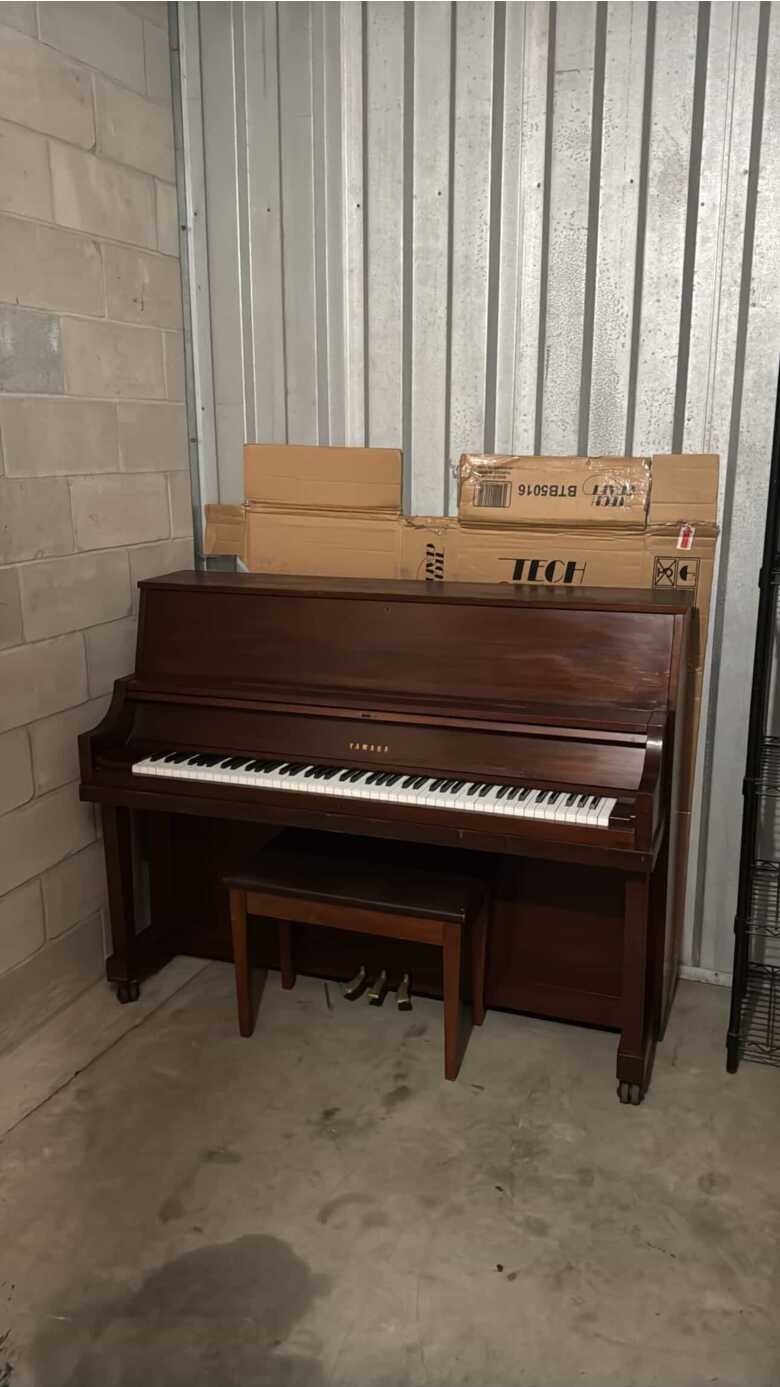     Yamaha P22 Upright Piano with Bench