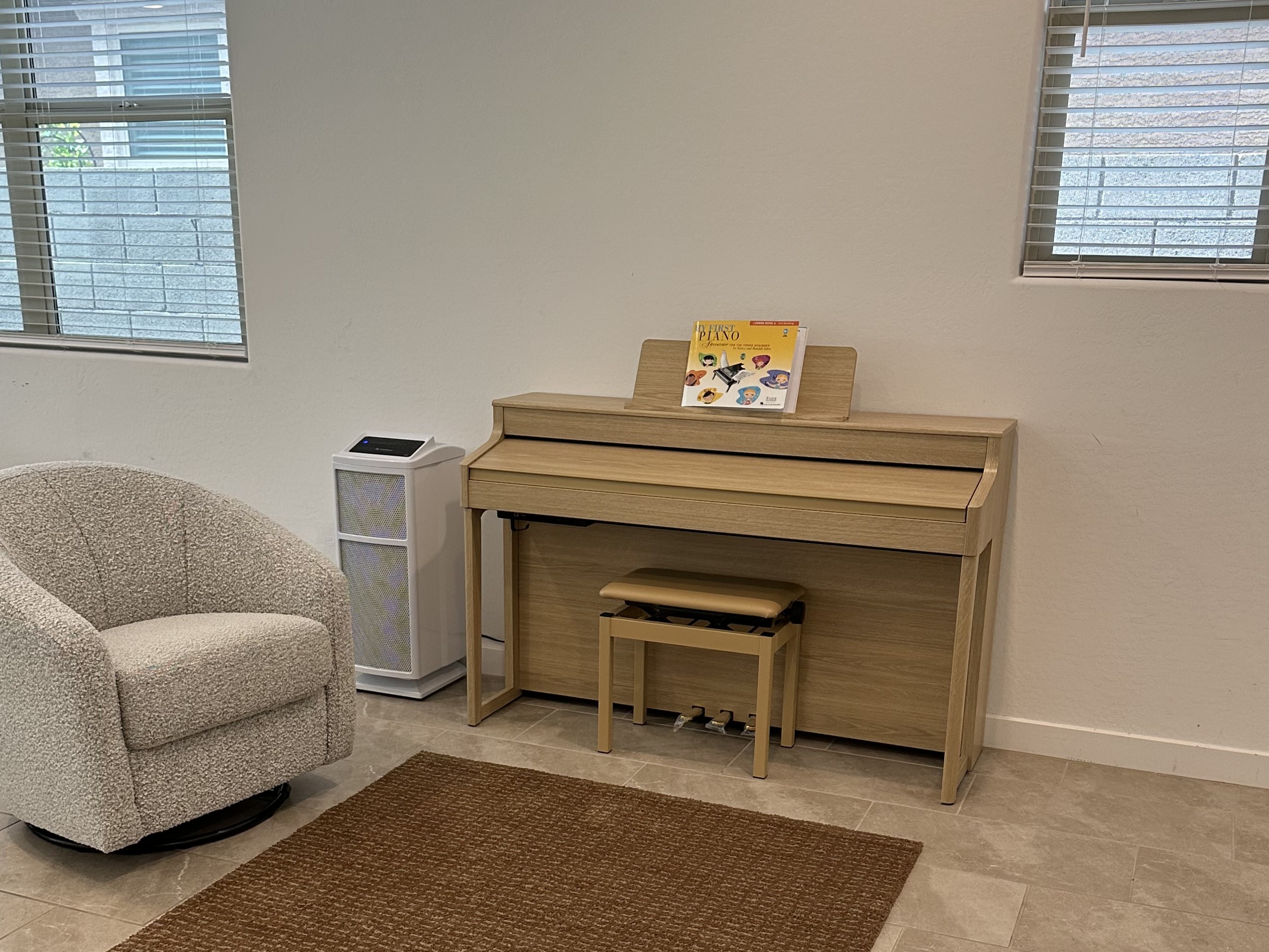 **LIKE NEW** Roland HP702 Upright Piano + Matching Bench