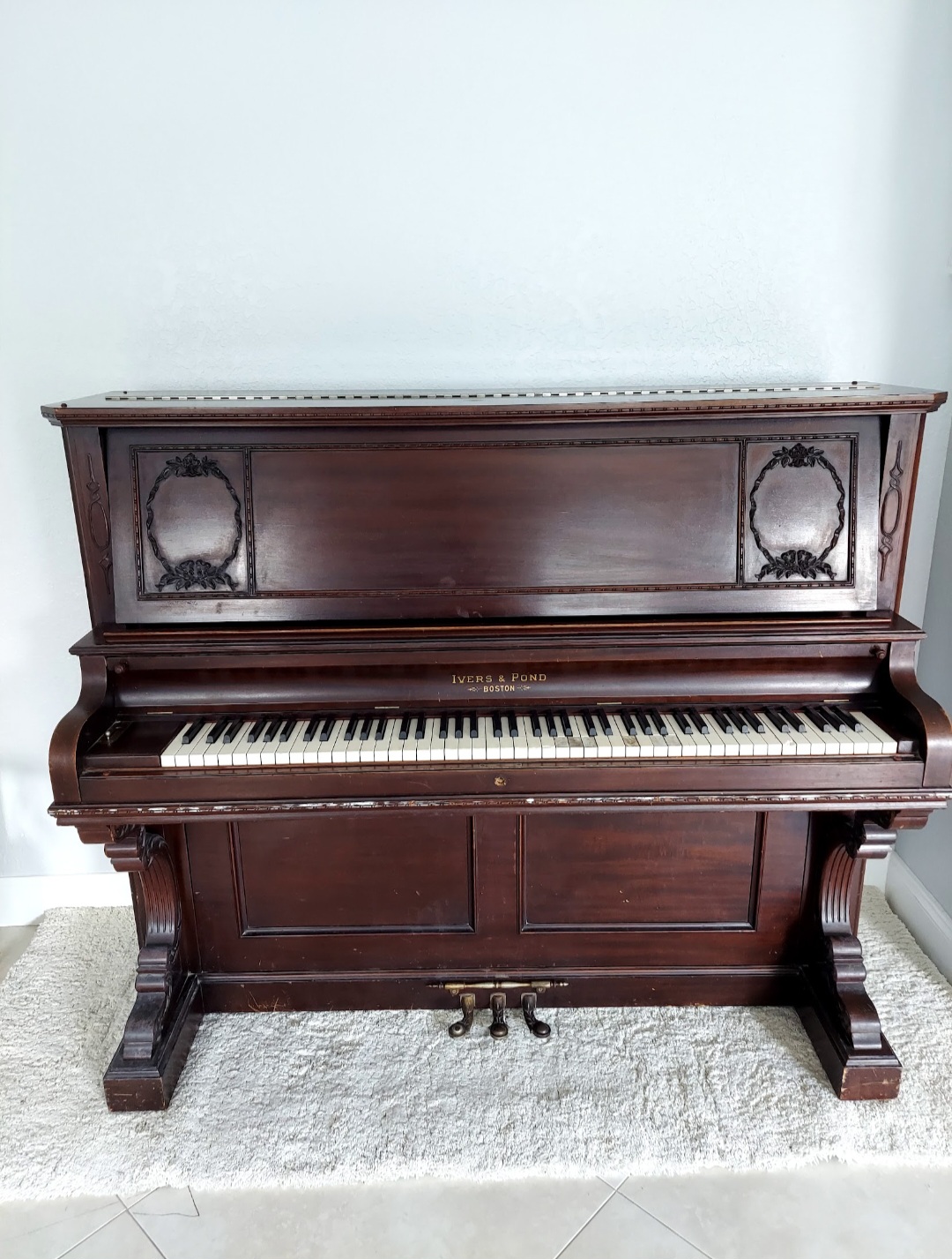 1905 Antique - Ivers & Pond Boston Upright Piano