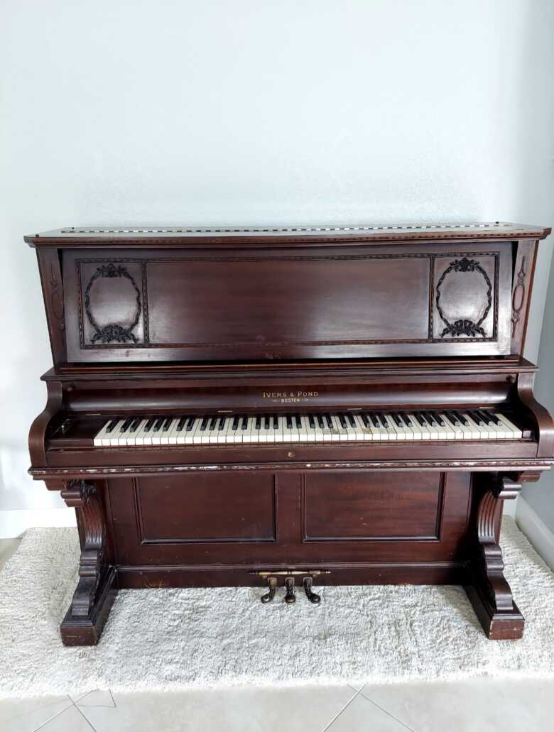 1905 Antique - Ivers & Pond Boston Upright Piano