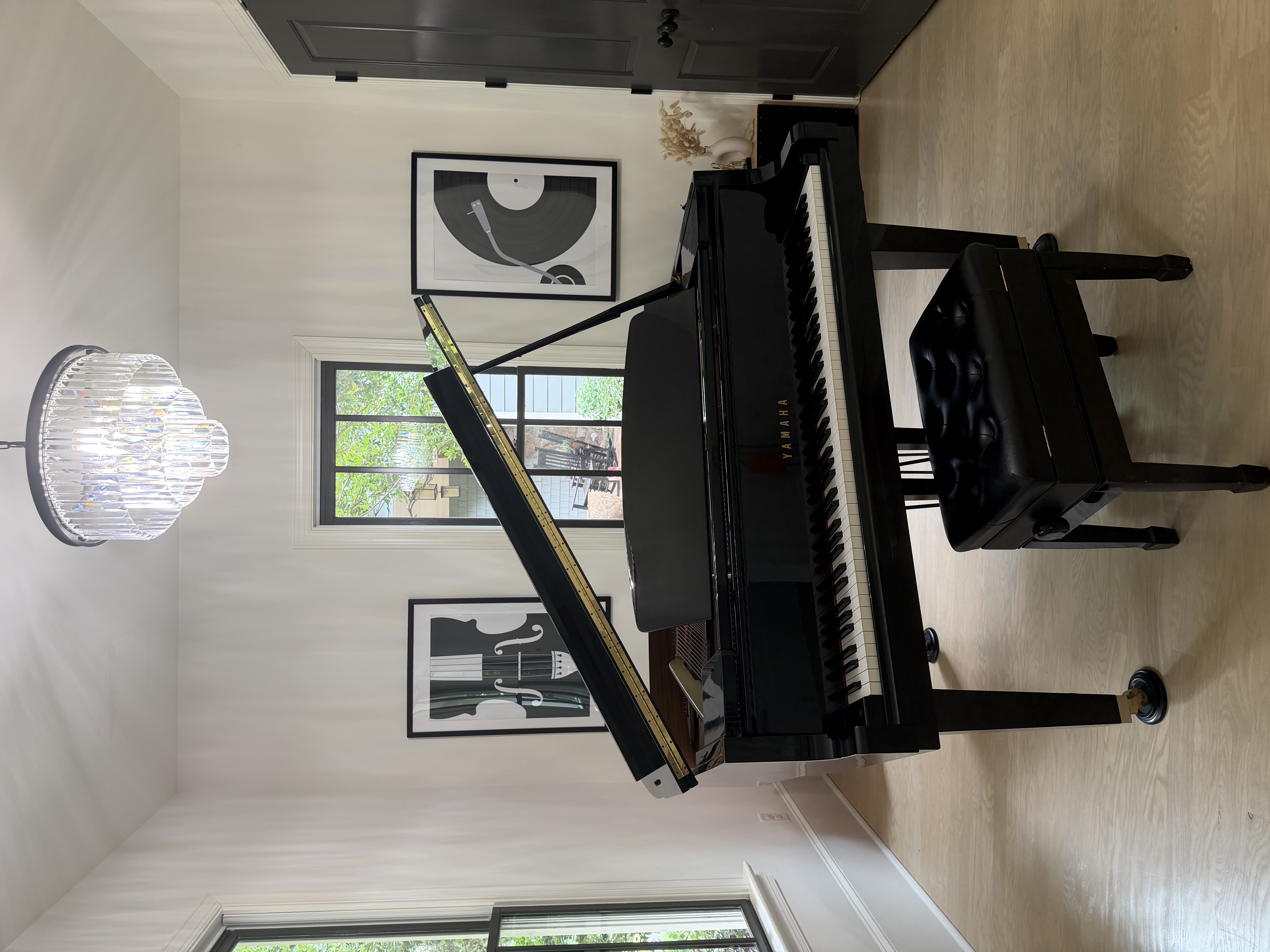 Yamaha GH1 Baby Grand (Polished Ebony) – Excellent Condition