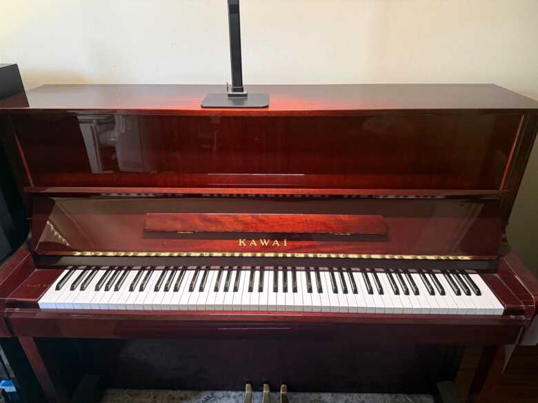 Kawai upright piano 