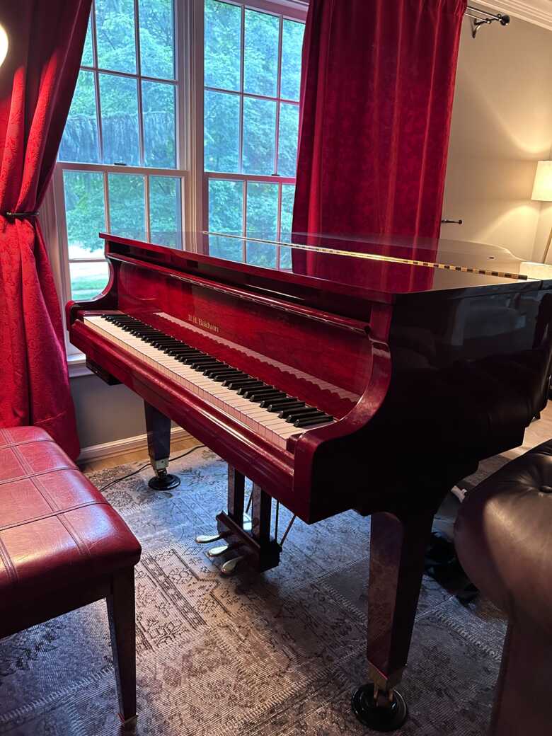 DH Baldwin Baby Grand: Moving Sale