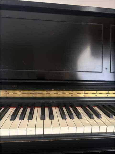 Steinway Upright Ebony Great Condition & Recently Tuned