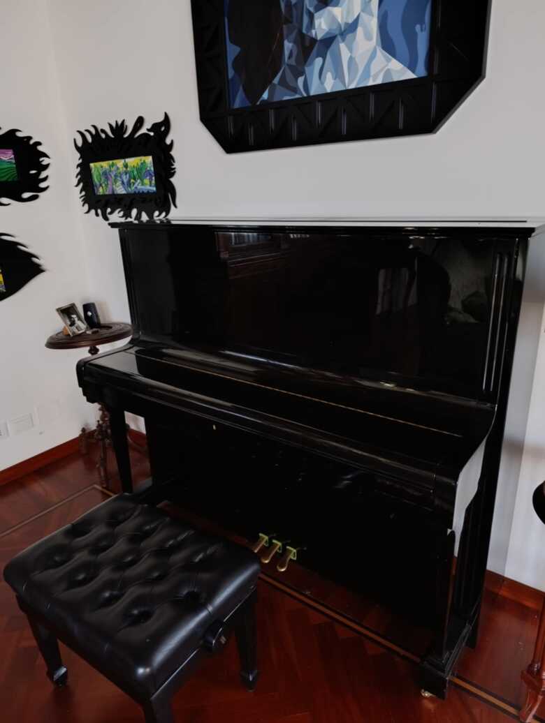 C.Bechstein verticale Berlin 