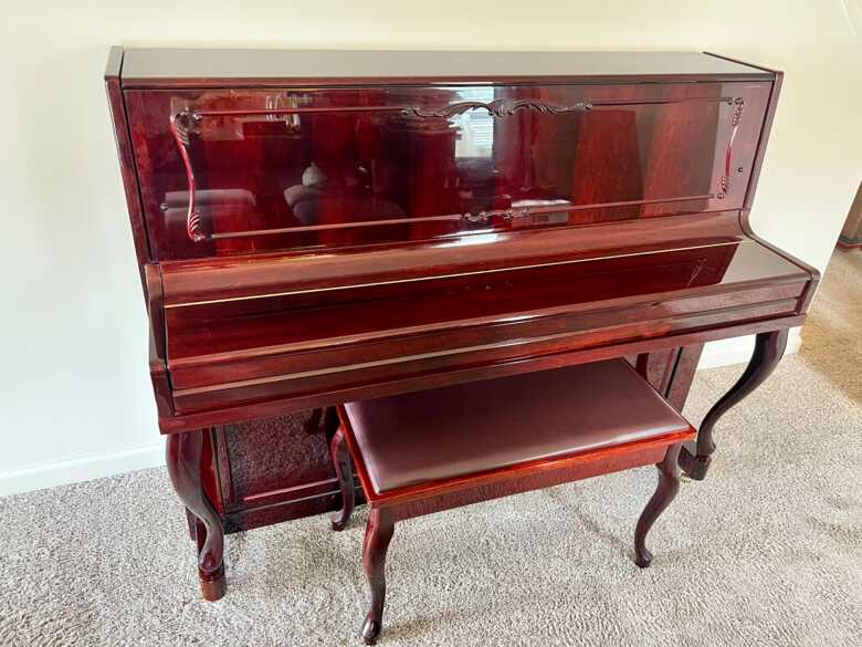 Beautiful Hallett, Davis & Co. Upright Piano w/Bench – $700