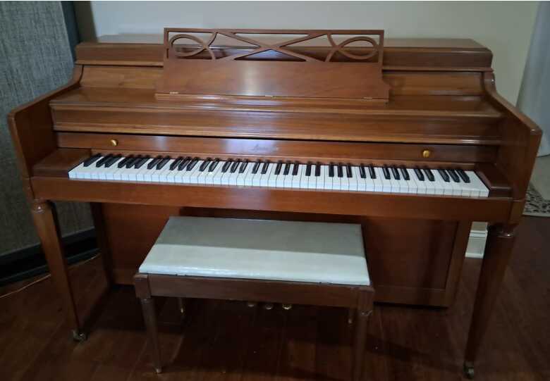 Baldwin Acrosonic Console 1965