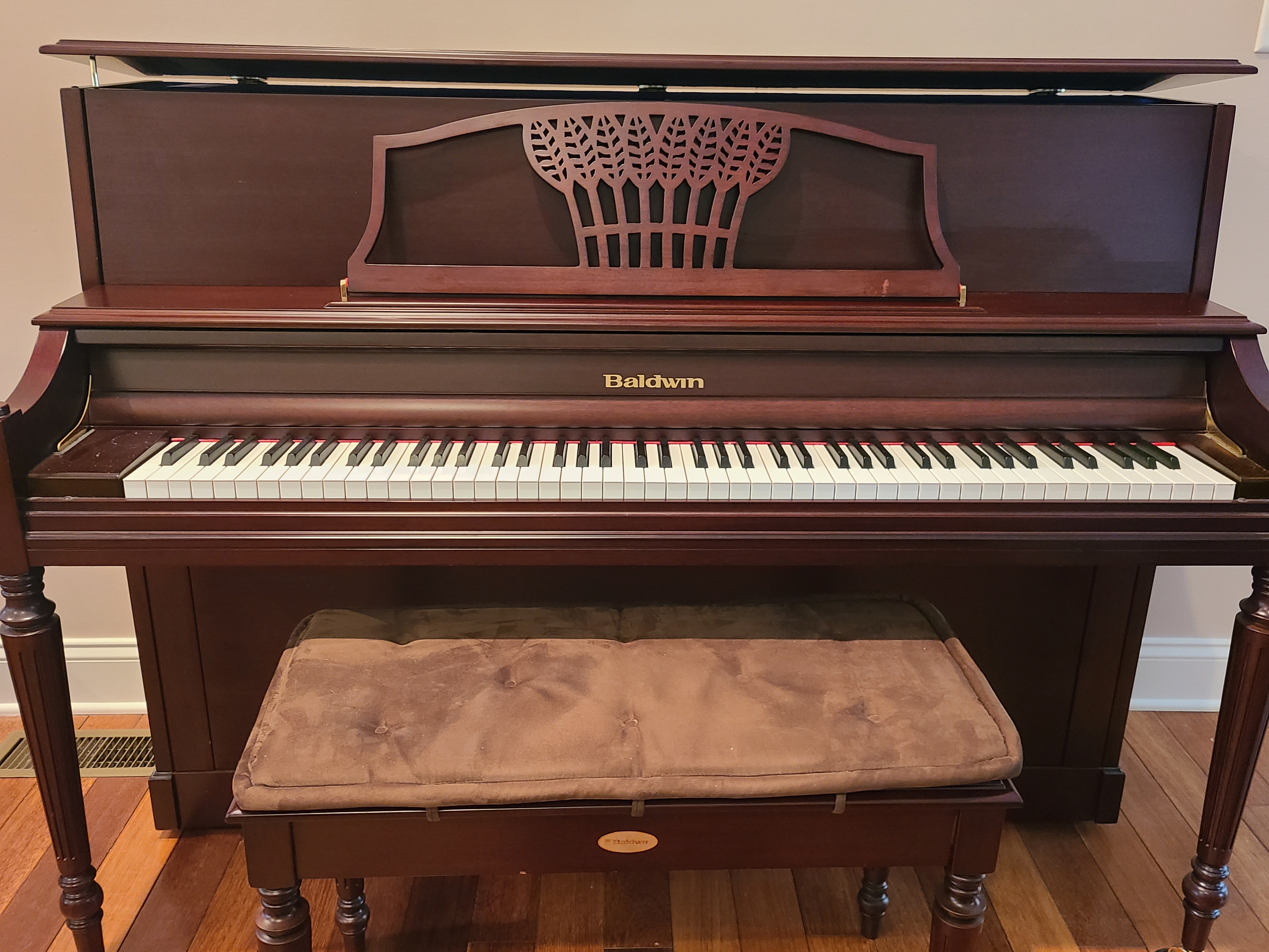 Baldwin Console Piano 