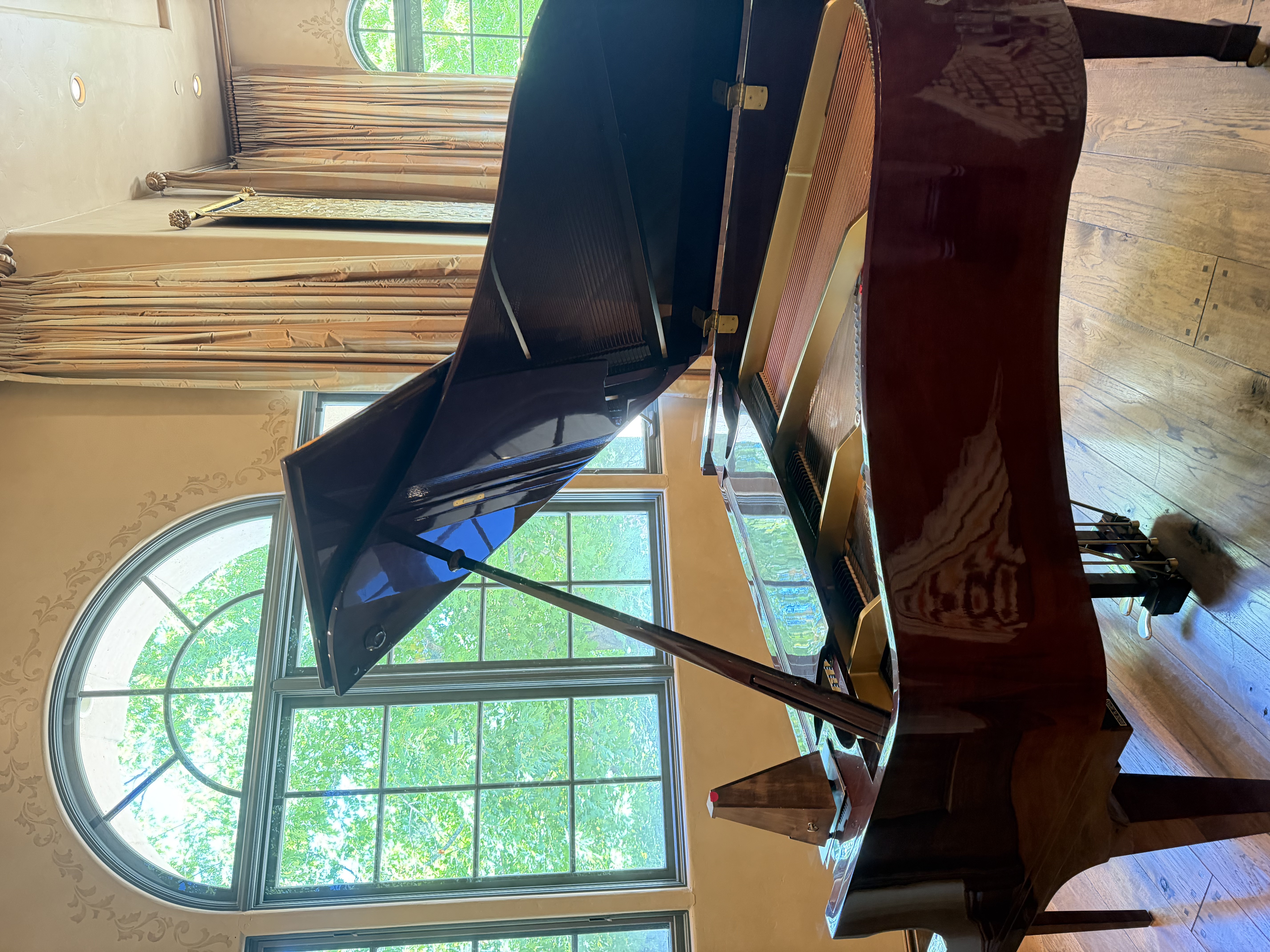 Boston GP-163 Baby Grand Piano 