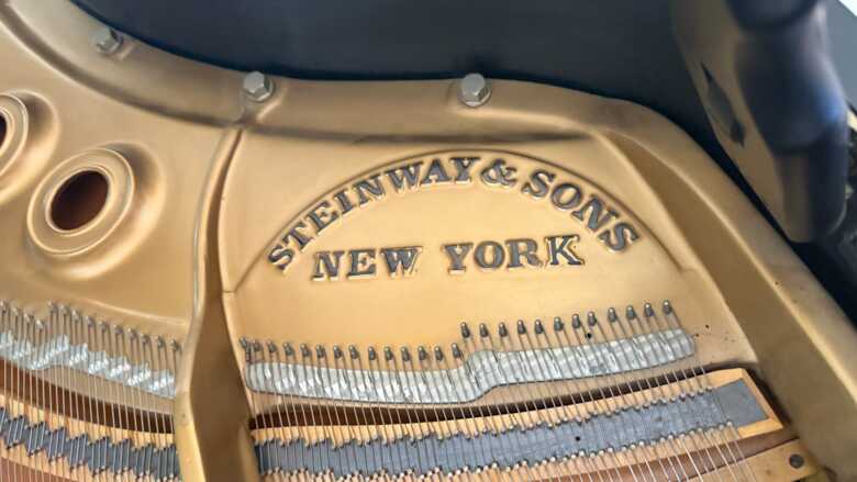 Steinway L Satin Black, SN 430402