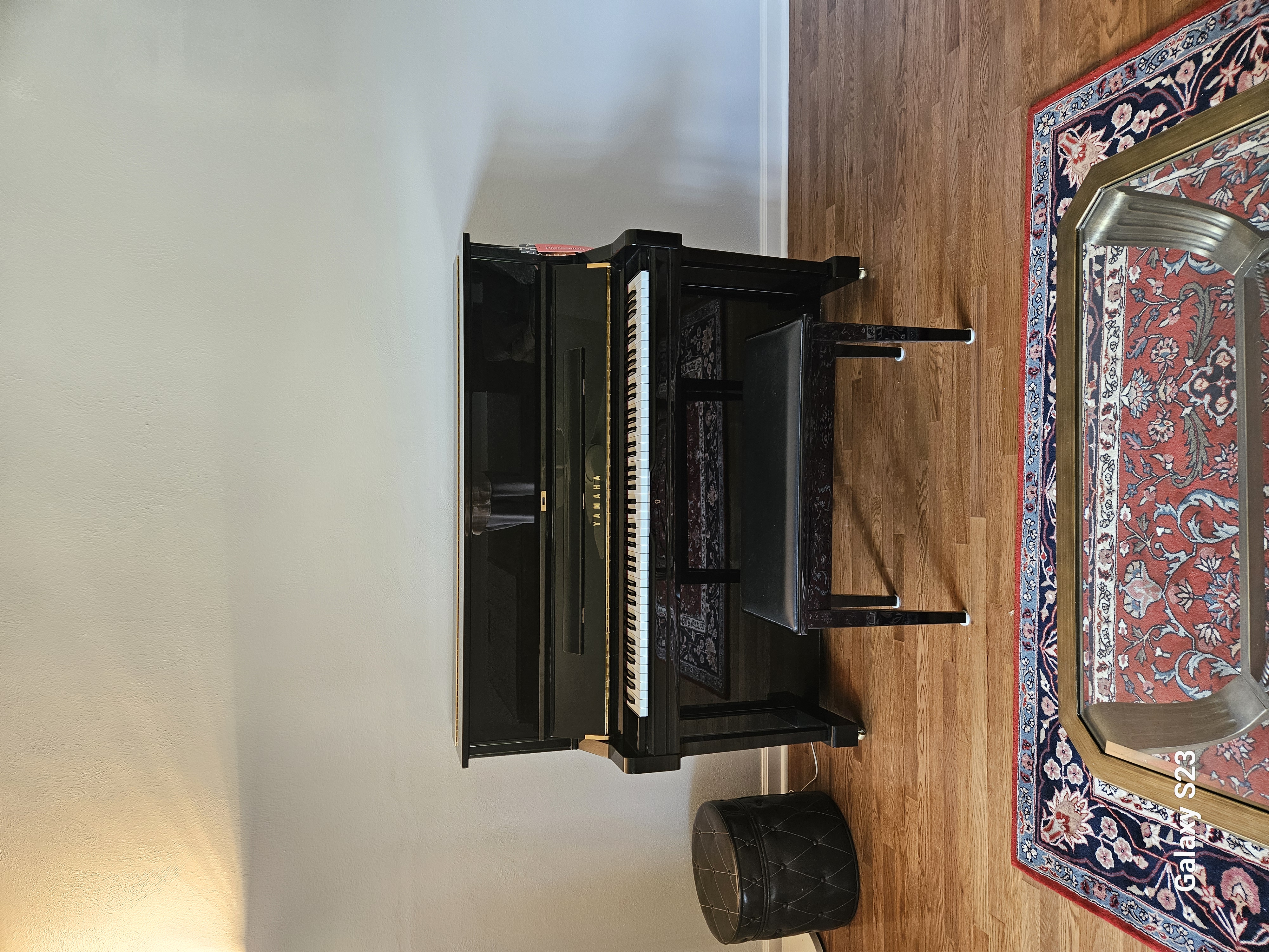 YAMAHA U1PE 48" upright piano 2006