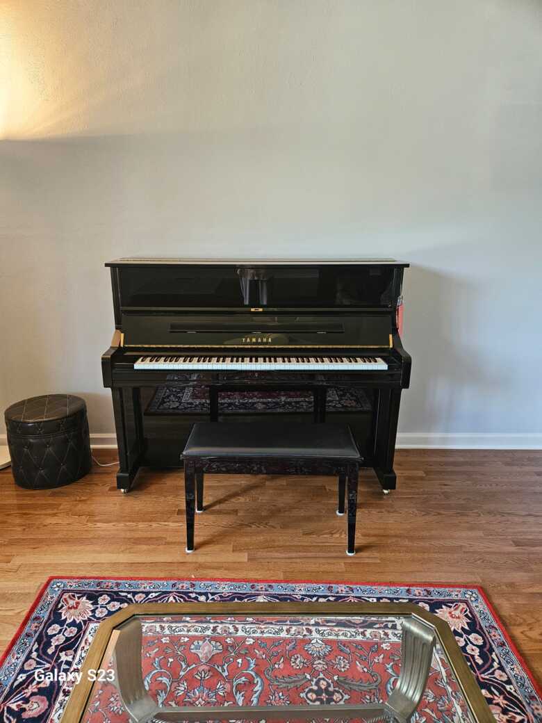 YAMAHA U1PE 48" upright piano 2006