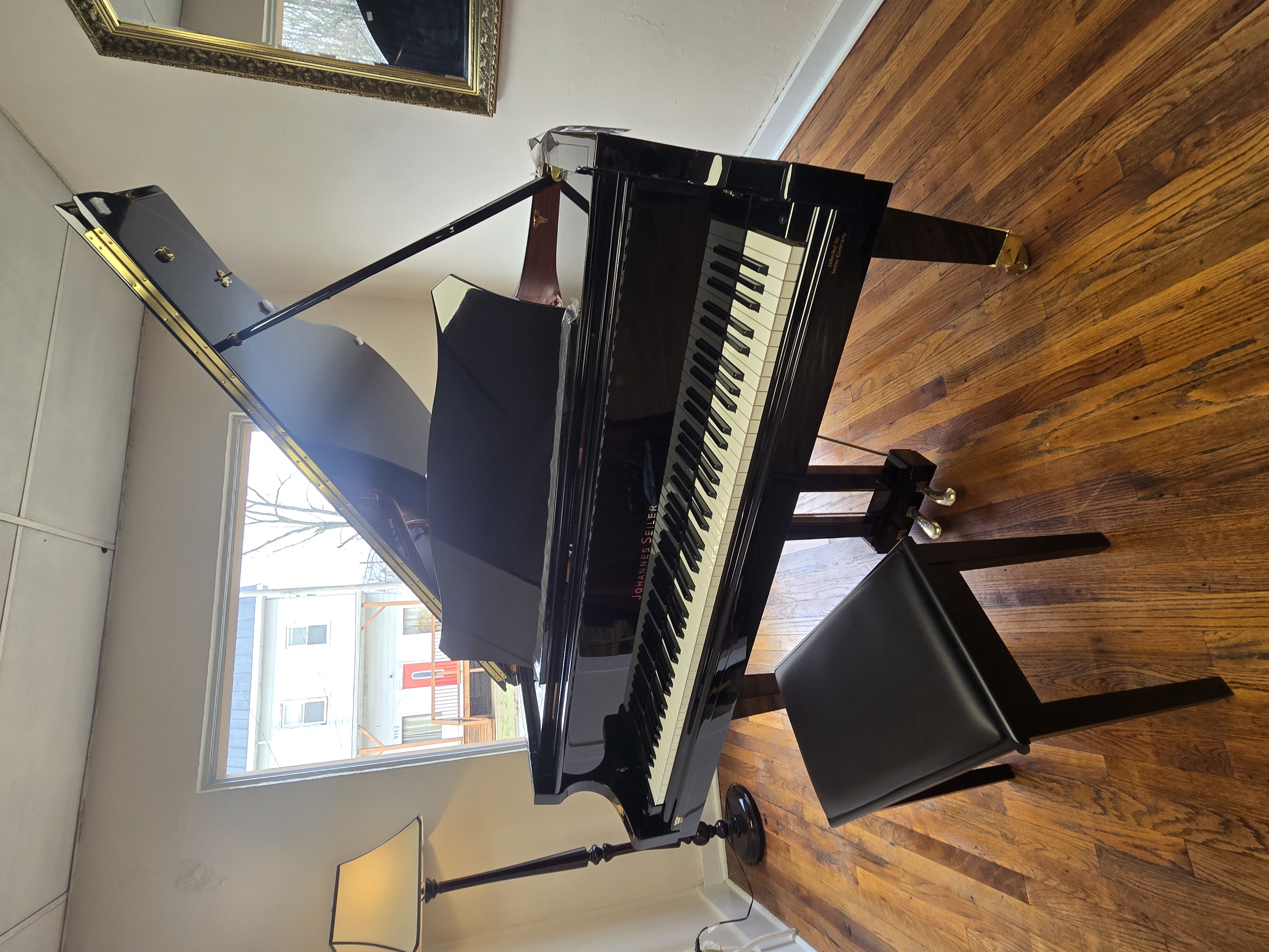 REDUCED -New Seiler GS161 5'4" Grand Piano