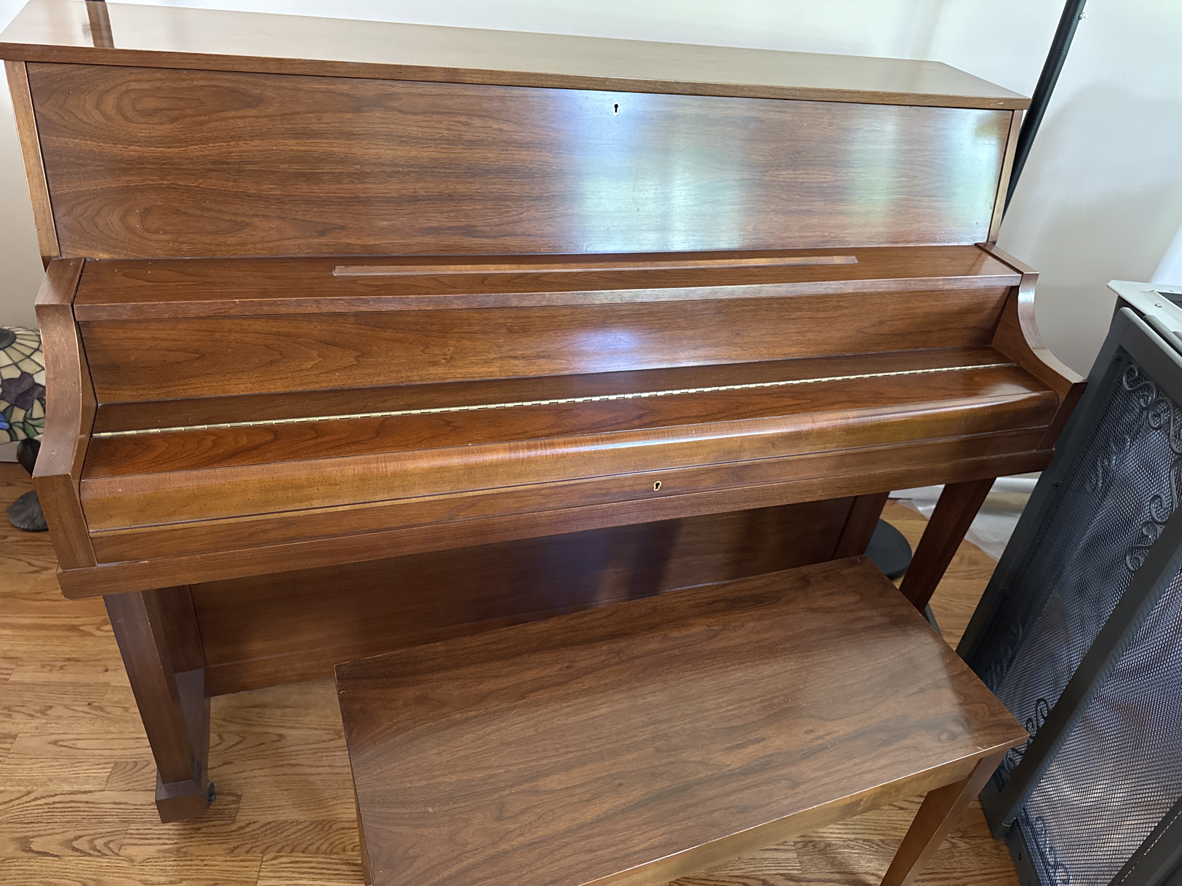 Yamaha and bench for sale