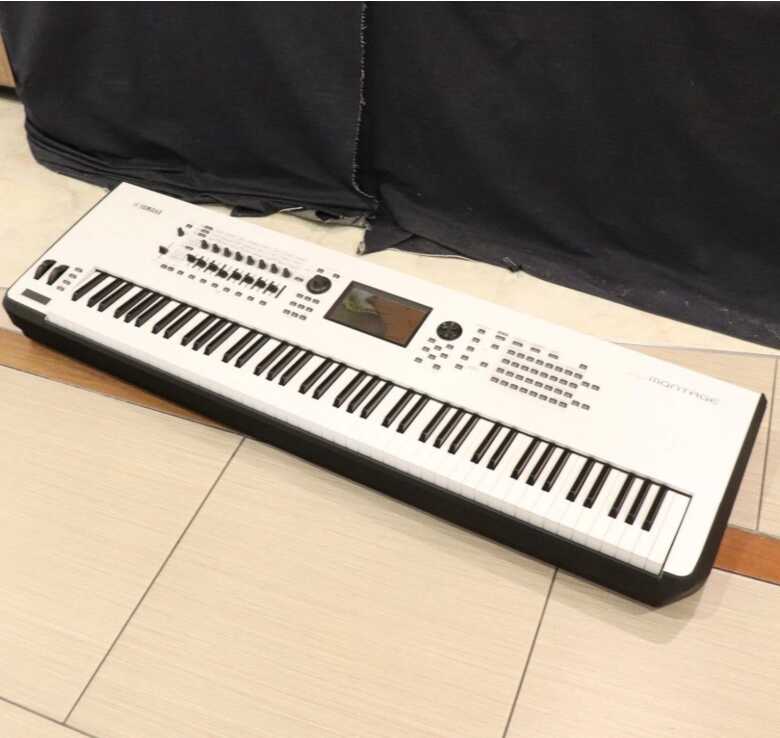 Keyboard synthesizer 