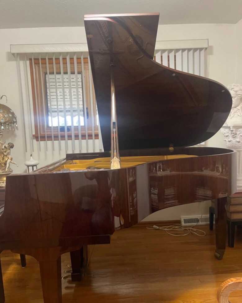 5'9" Petrof Grand Piano model IV-3A