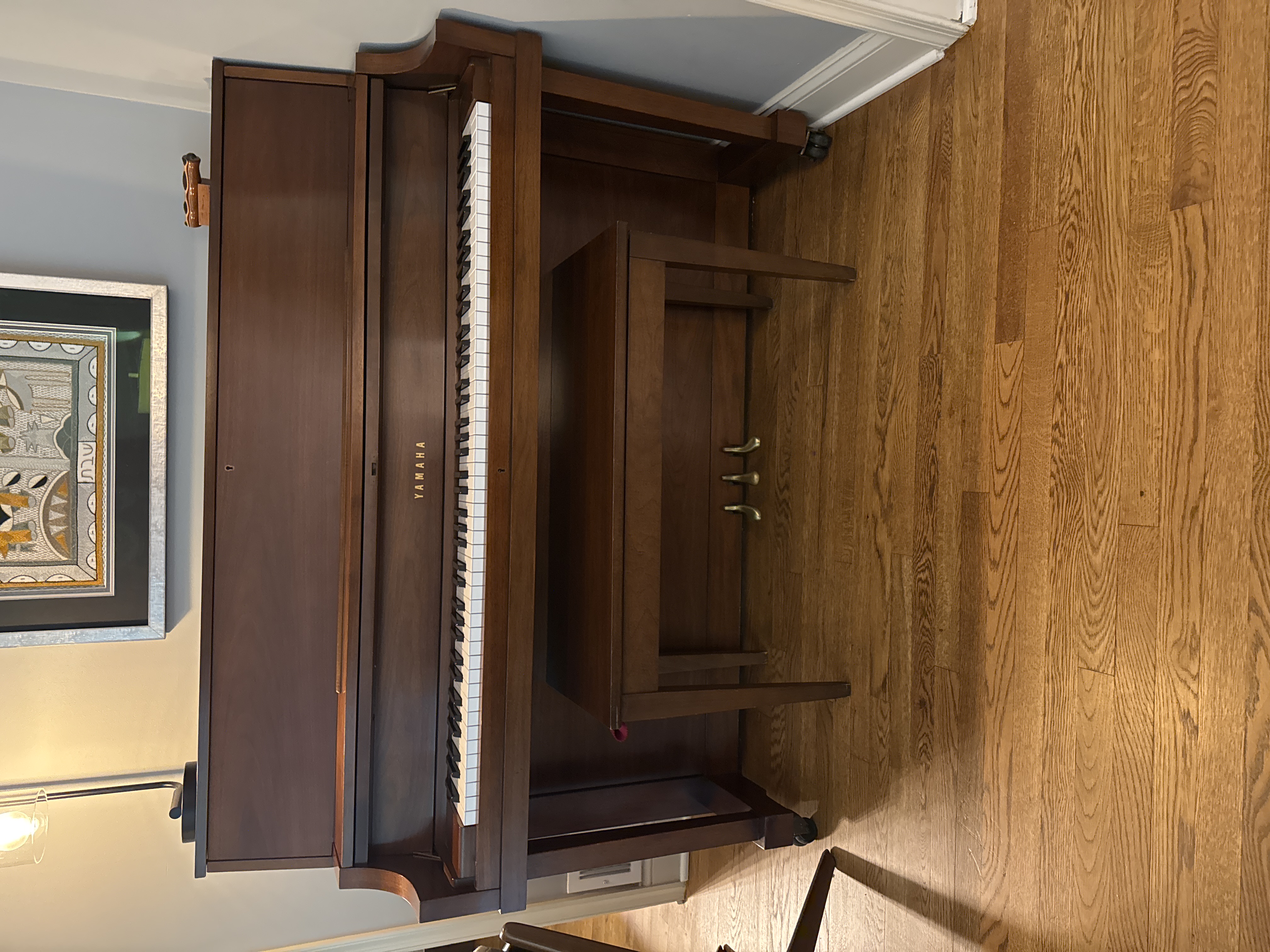 Yamaha Upright Piano in Great Condition 