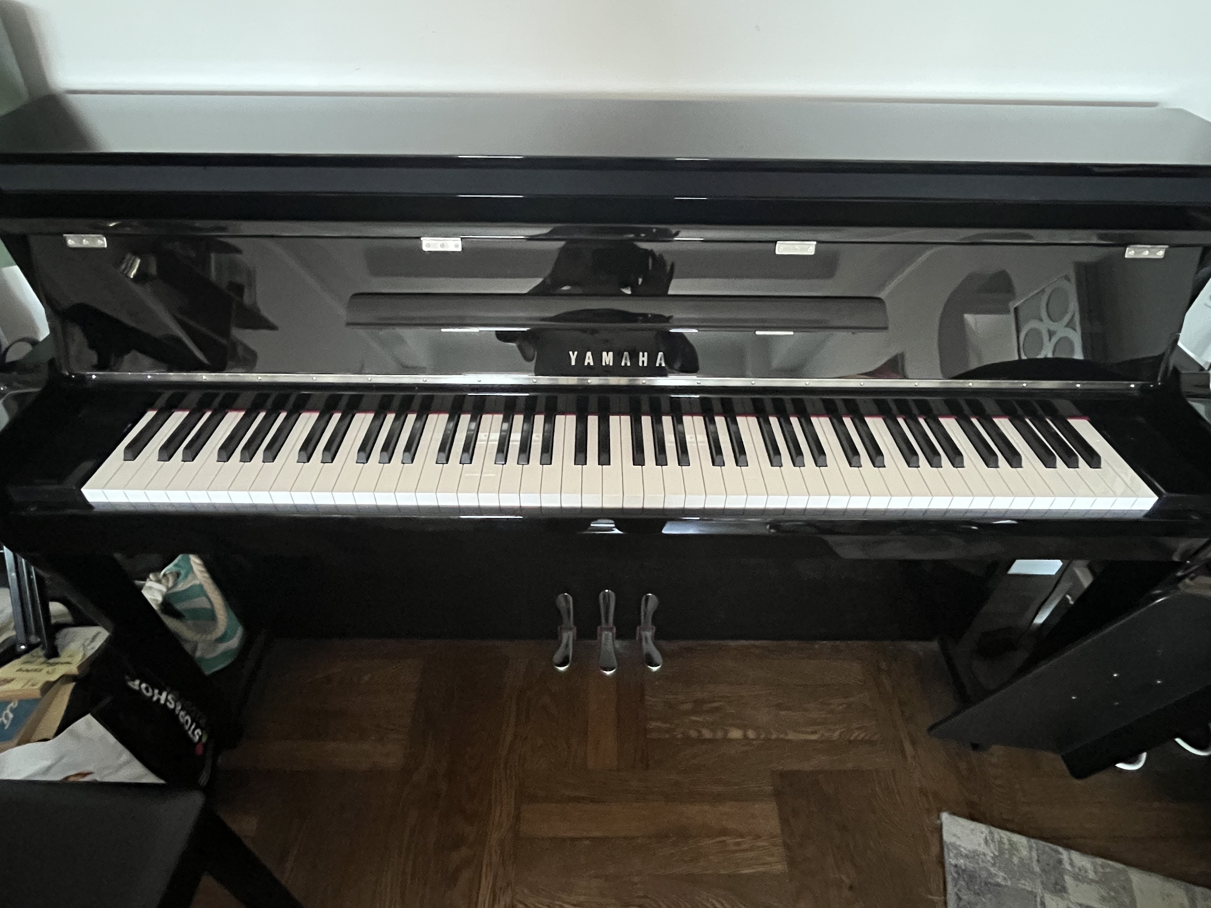 Digital Yamaha NU1XA in Like New Condition  