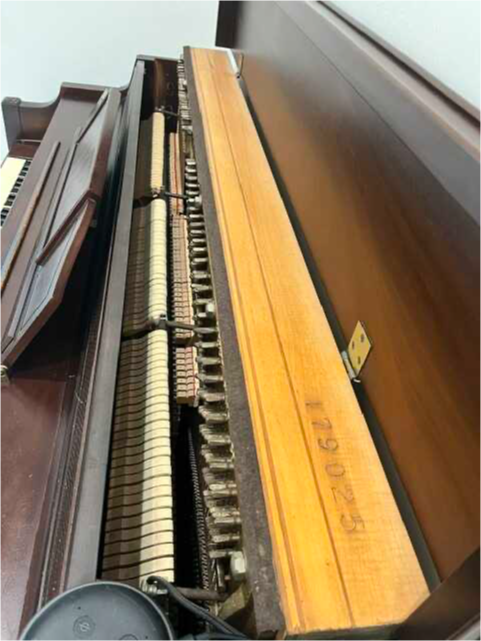 Classic Elegance & Beautiful Tone: Pristine EVERETT Console 