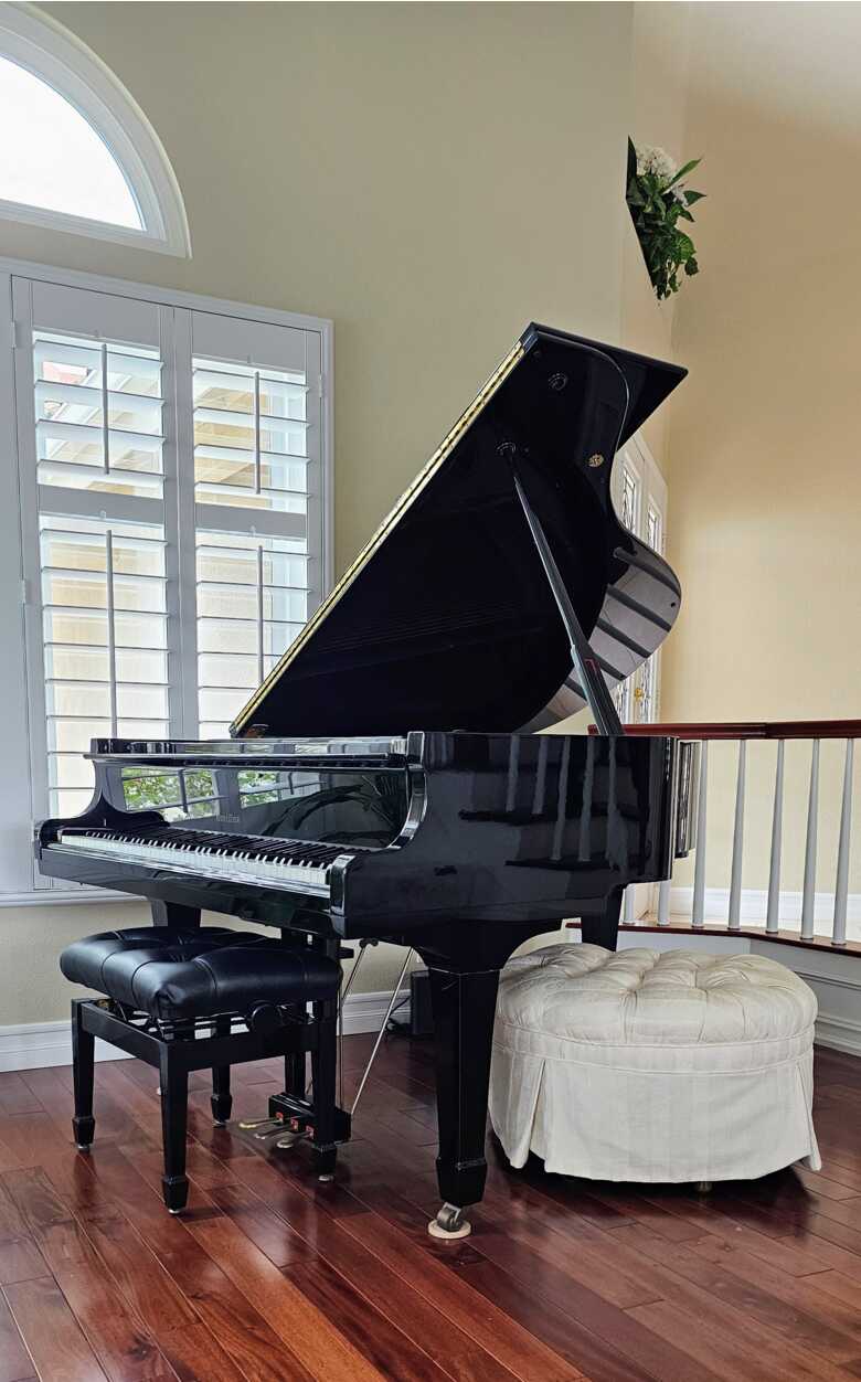 Used Wurlitzer G461 (6'1" Parlour) Grand with glossy ebony f
