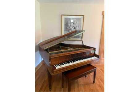 Wm.Knabe & Co. Baby Grand--Beautiful Walnut Finish