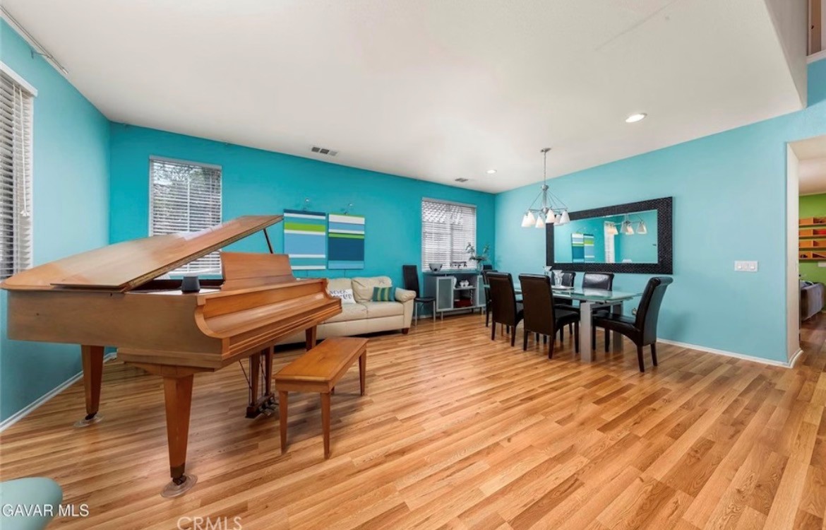 Wurlitzer Oak Baby Grand Piano