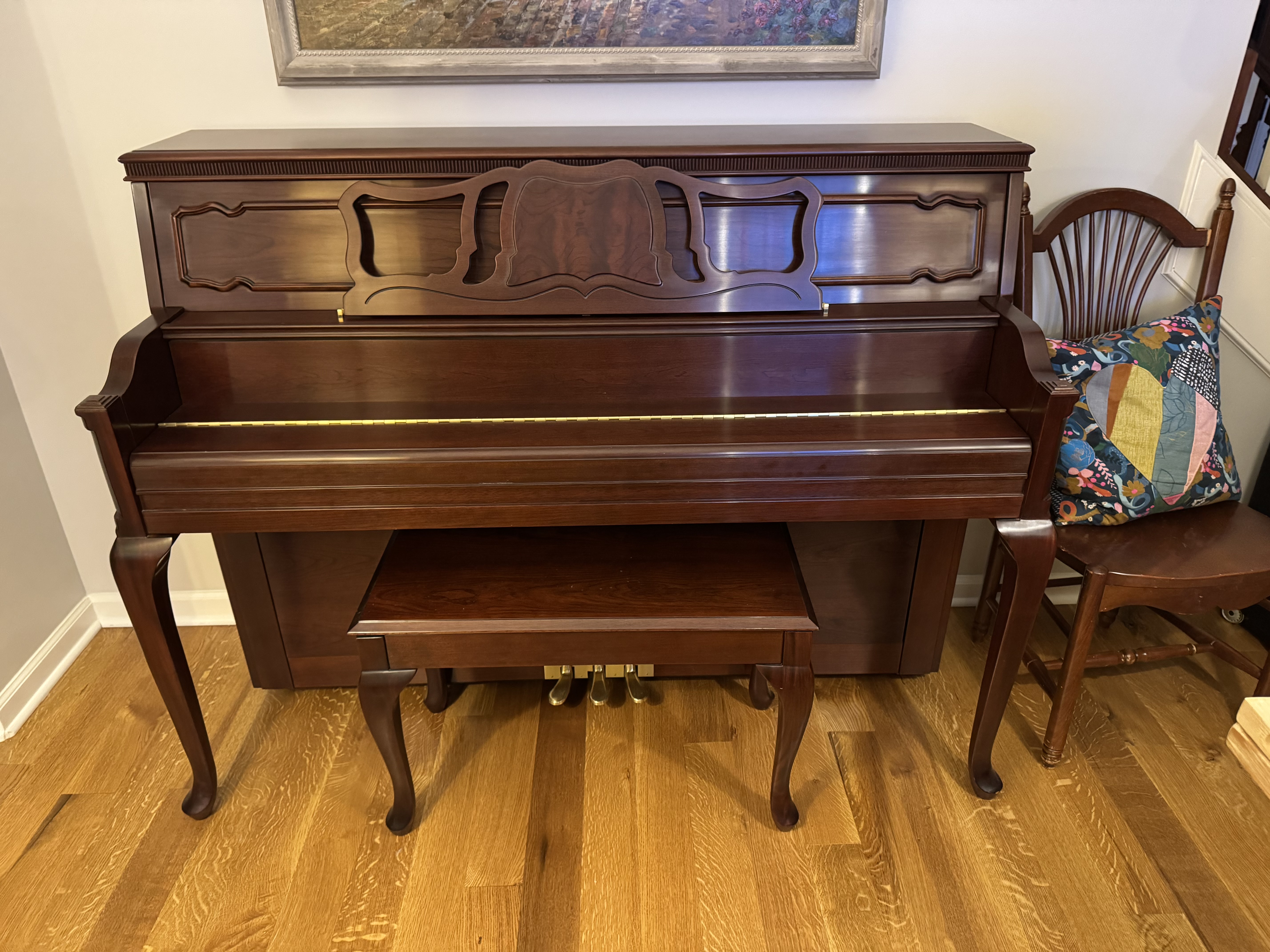 Beautiful Yamaha- hardly played 