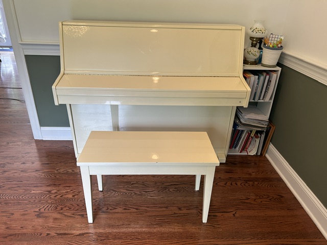 Rare Polished Ivory Young Chang E-101 Console Piano