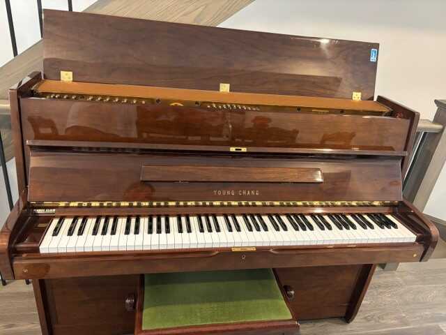 Young Chang Upright Piano