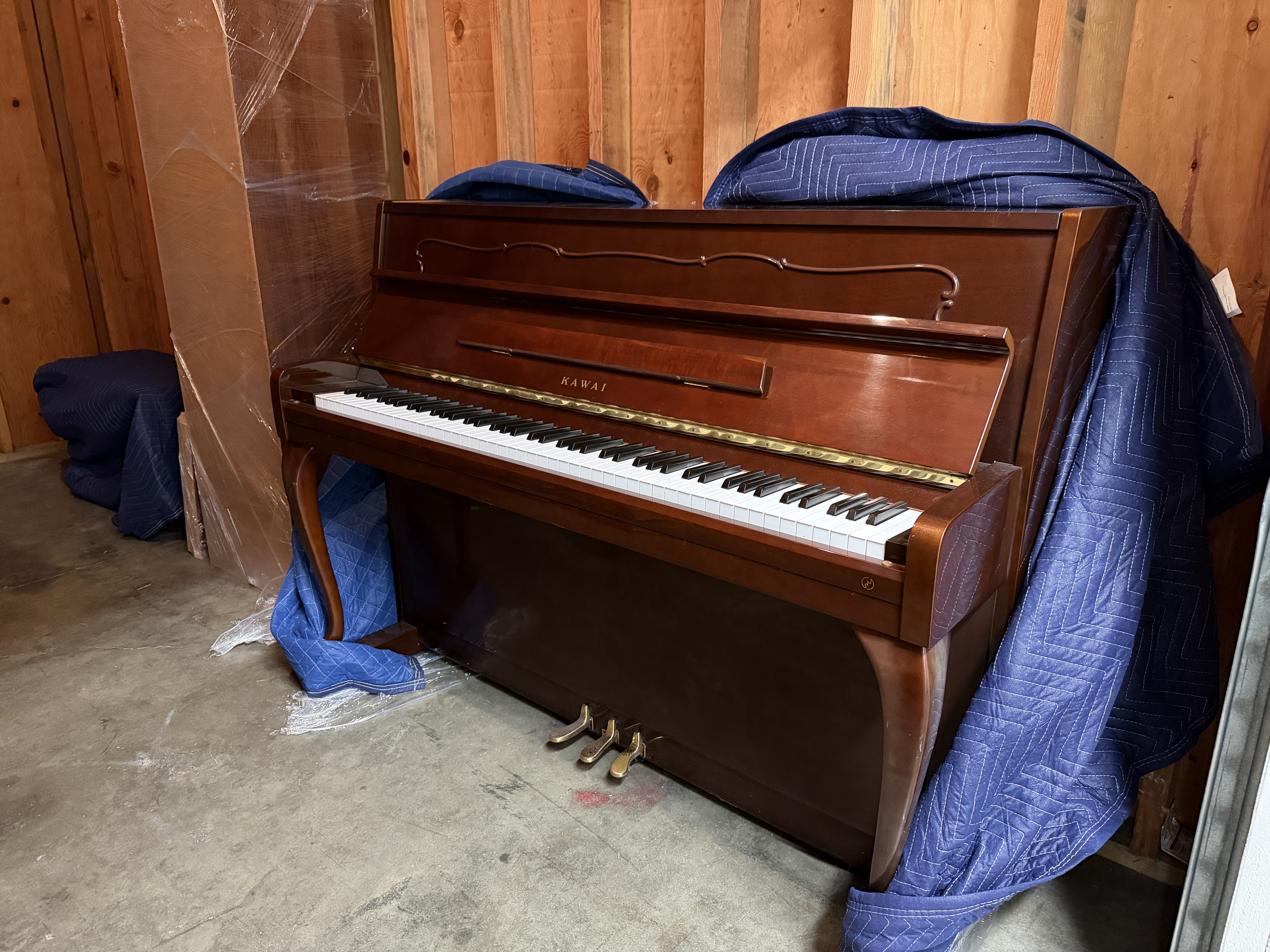 Kawai C-107 Console Piano — Made in Japan (Early 1980s) — De